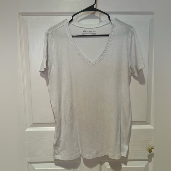 Eddie Bauer ladies short sleeve blouse. White color. Size XL - Picture 1 of 3